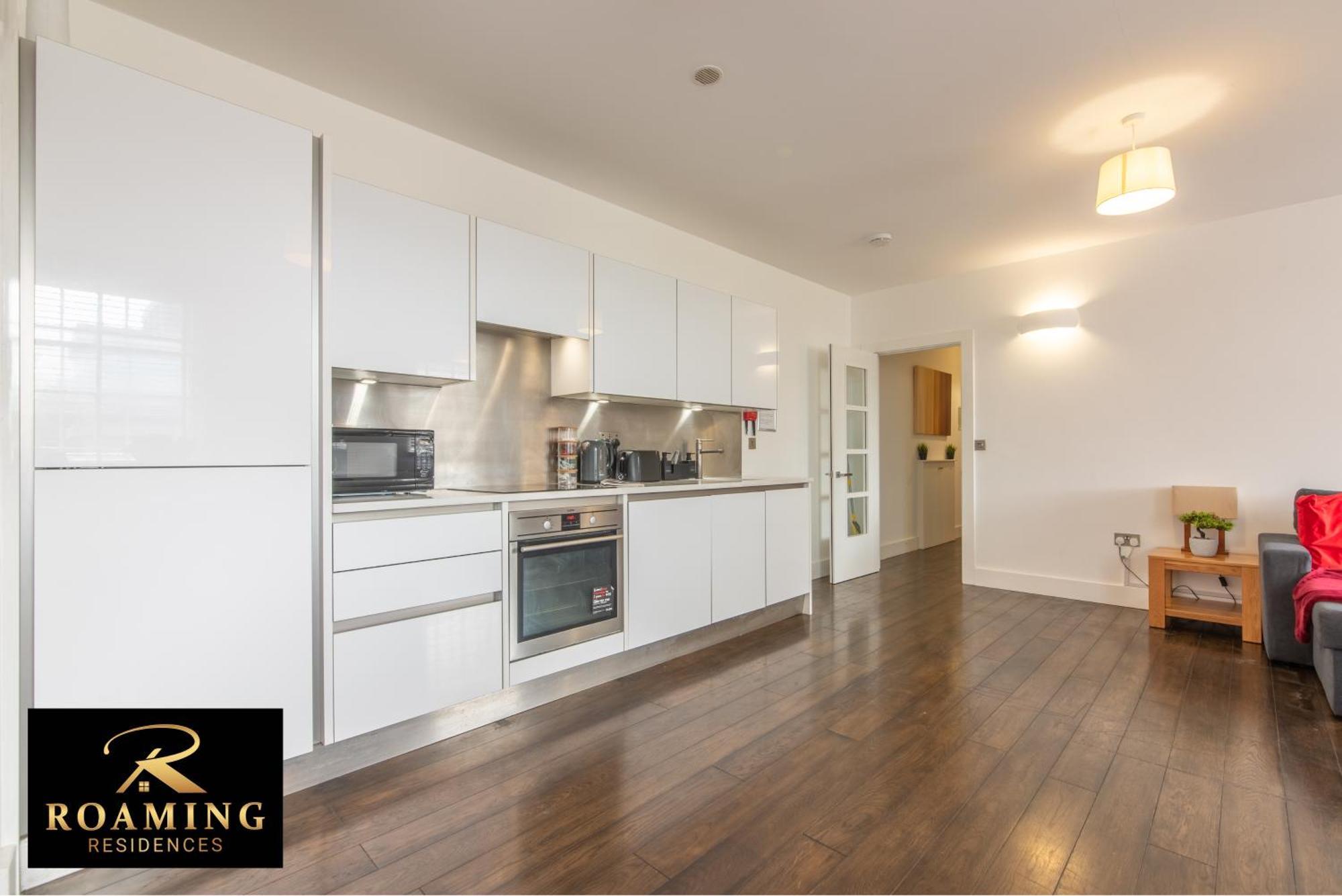 Long Term - Contractors - Free Secure Parking Apartment *