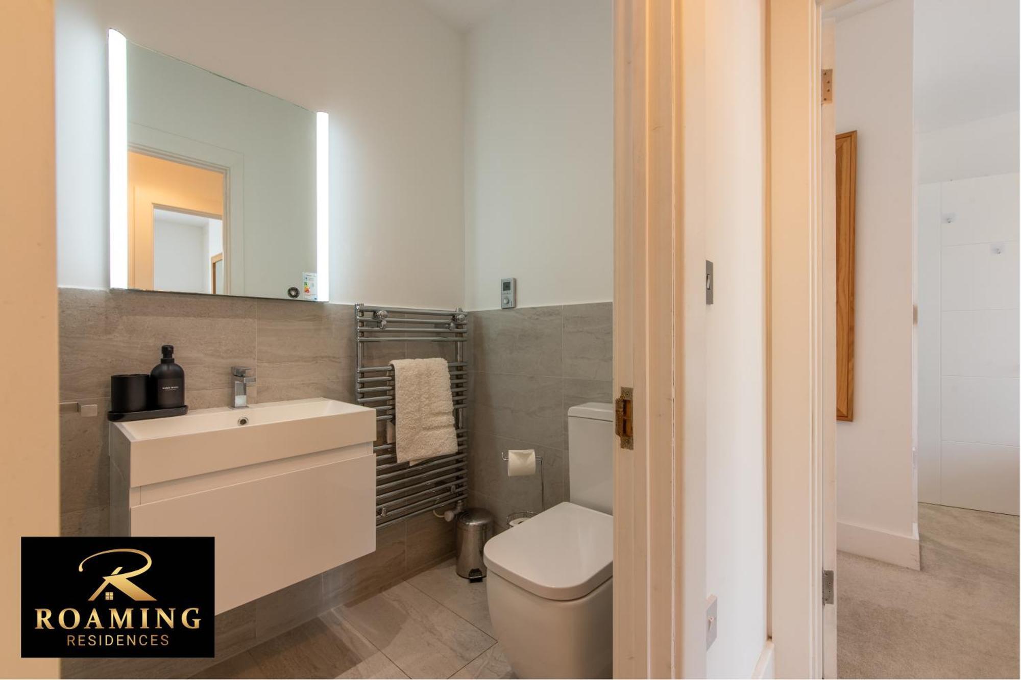 Long Term - Contractors - Free Secure Parking Apartment Reading