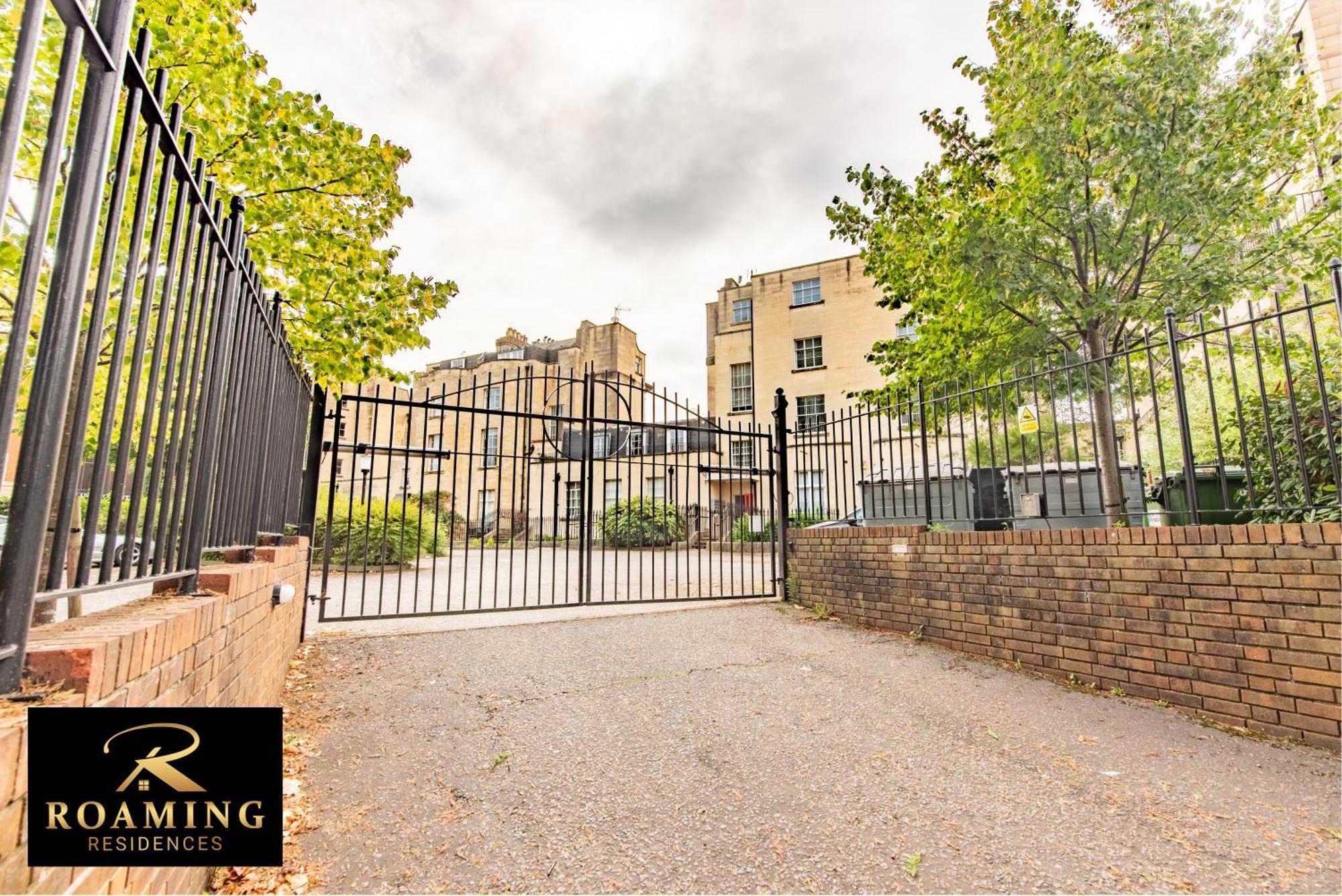 Long Term - Contractors - Free Secure Parking Apartment *